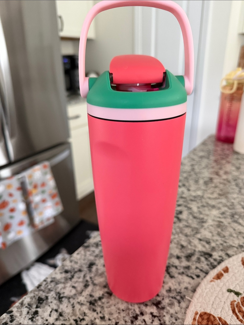 Owala 30 oz cup - Picture 2 of 2
